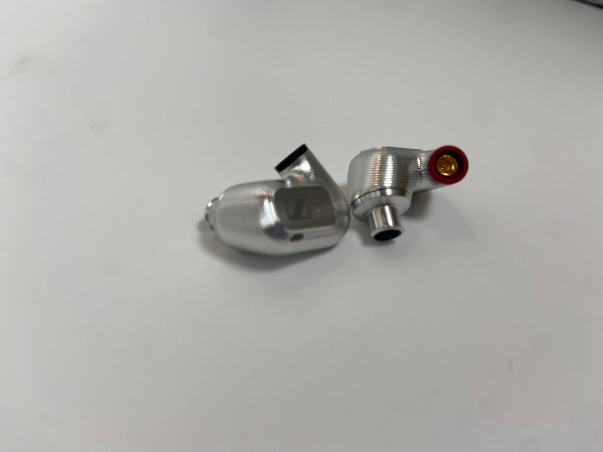 ※ジャンク品 Sennheiser IE 900 SENNHEISER 【中古】IE 900【ジャンク品・返品不可】【日本橋】 – e