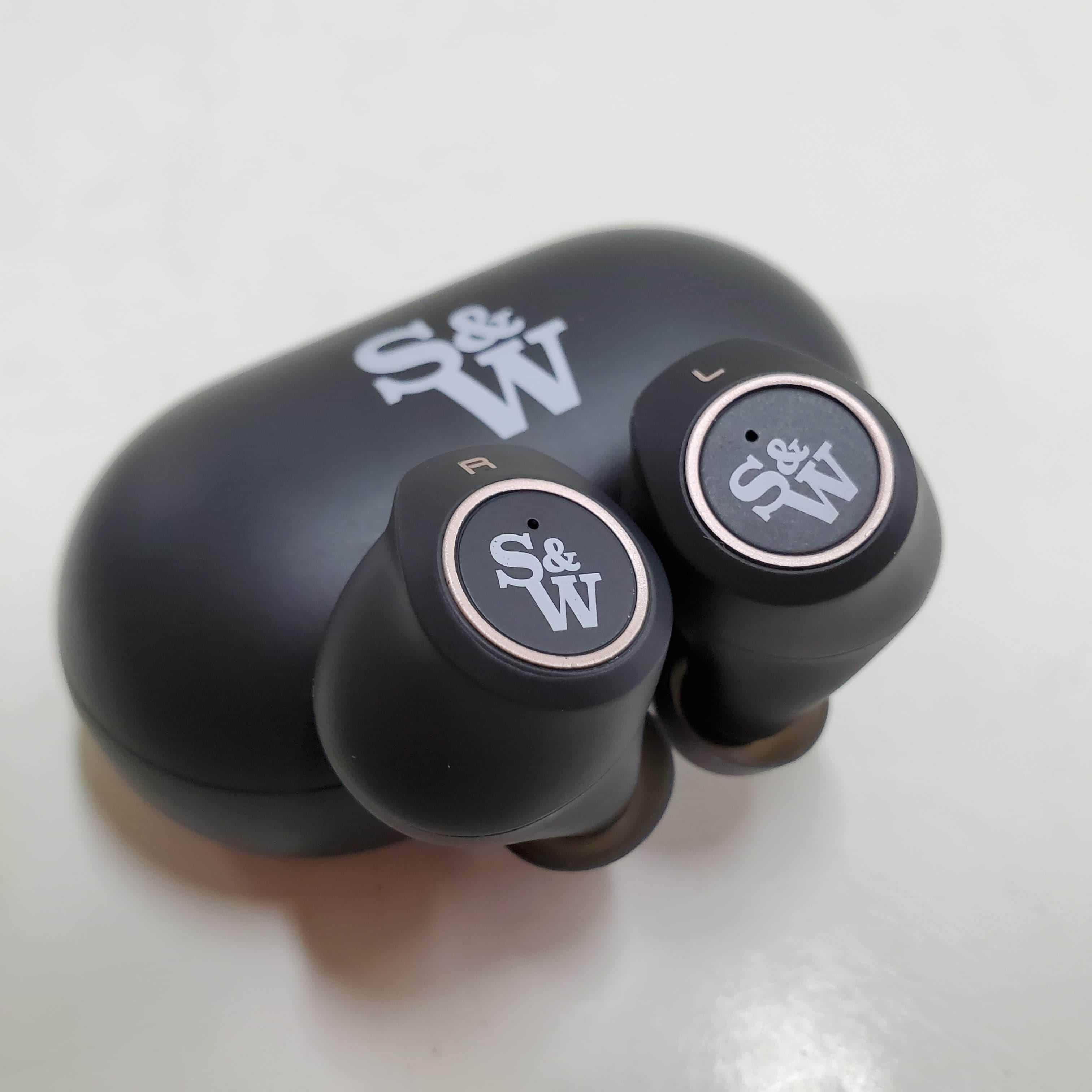 Strauss and Wagner True Wireless Earbuds Review - Best Budget True Wireless for Bass