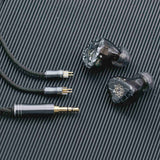 SeeAudio Bravery 4 BA In-Ear Headphone Cable and Accessories